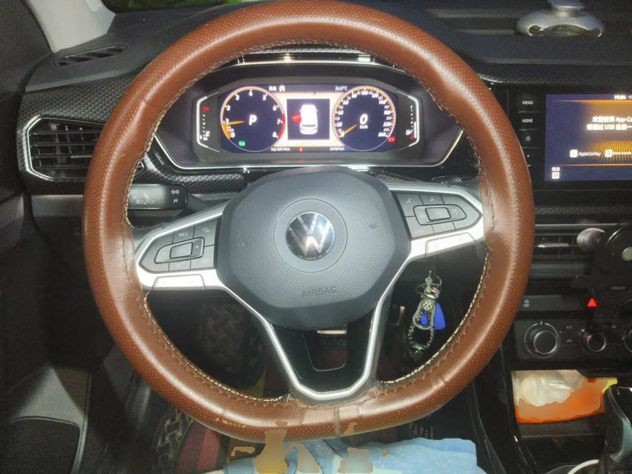 Volkswagen Tacqua 2020 1.5L Automatic R-Line — миниатюра 10