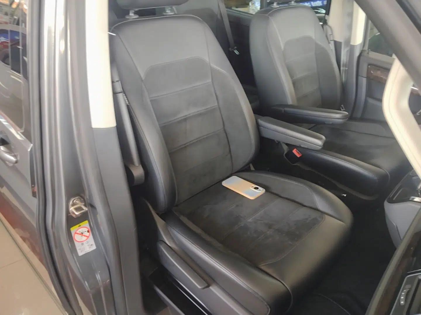 Volkswagen Multivan 2017 2.0 TSI 4x4 Prestige Edition 7-Seater — миниатюра 19