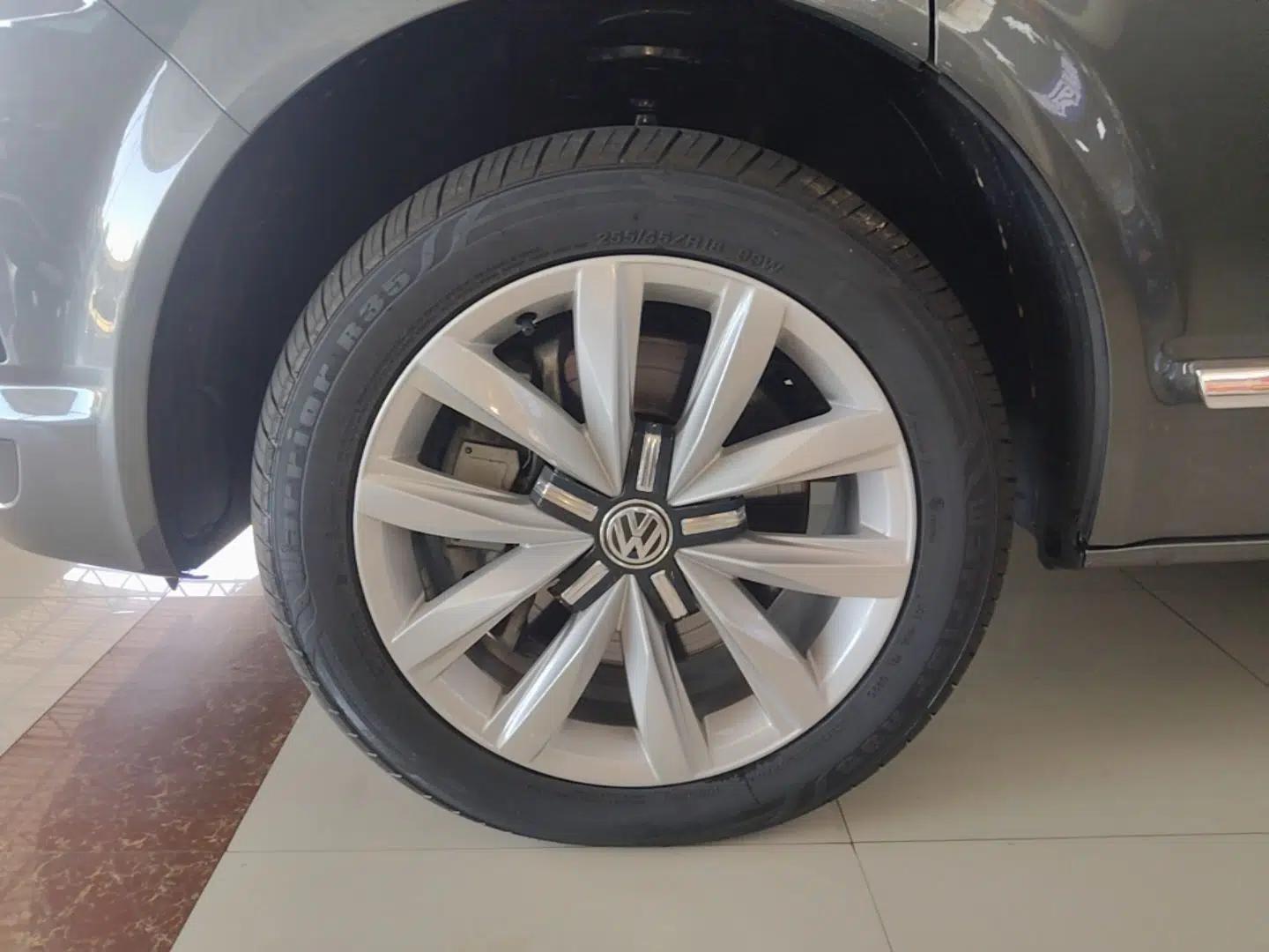 Volkswagen Multivan 2017 2.0 TSI 4x4 Prestige Edition 7-Seater — миниатюра 10