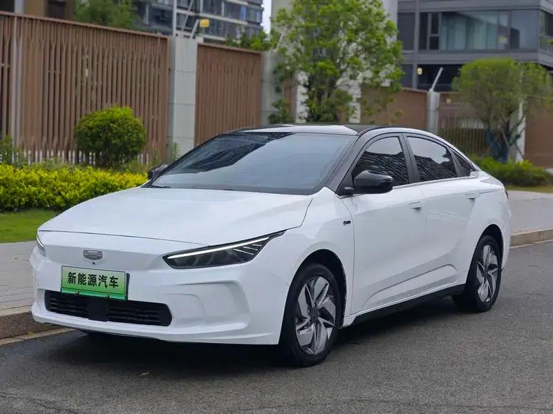 Geely Geometry A 2021 Pro Premium High-Energy Range Edition 600KM A600 Cube Edition — миниатюра 1