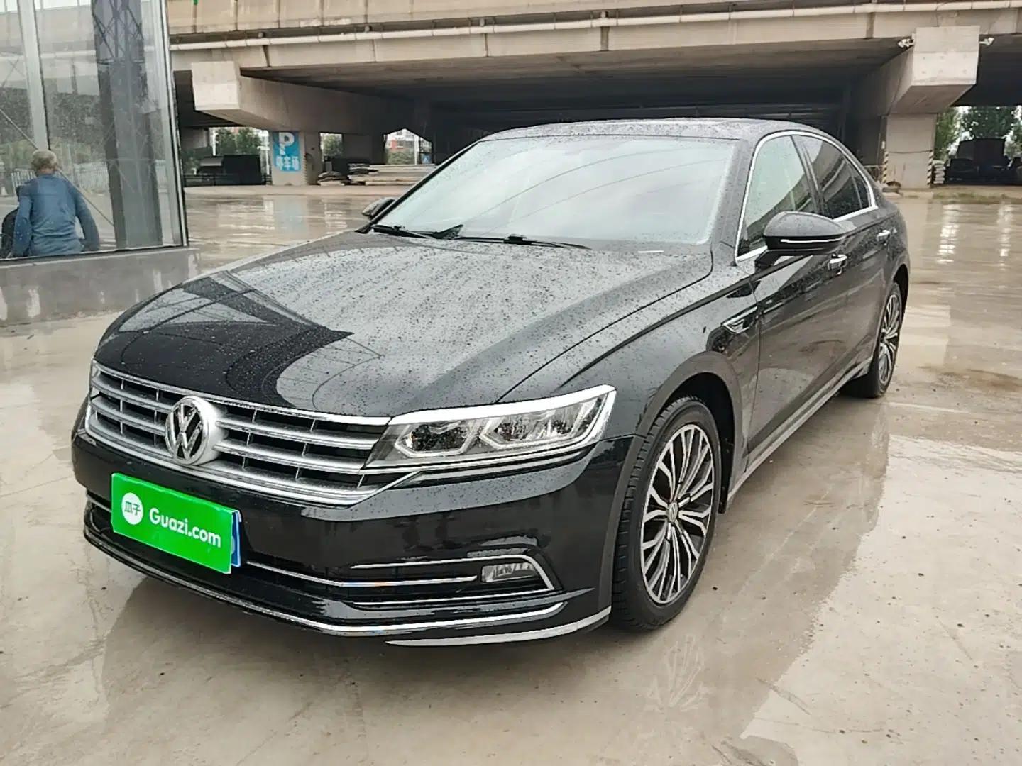 Volkswagen Phideon 2018 Revised Version 380TSI Two-Wheel Drive Business Edition — миниатюра 1