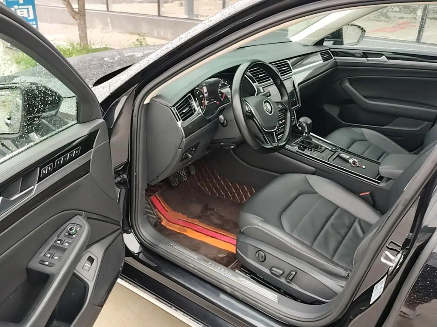 Volkswagen Phideon 2018 Revised Version 380TSI Two-Wheel Drive Business Edition — миниатюра 18