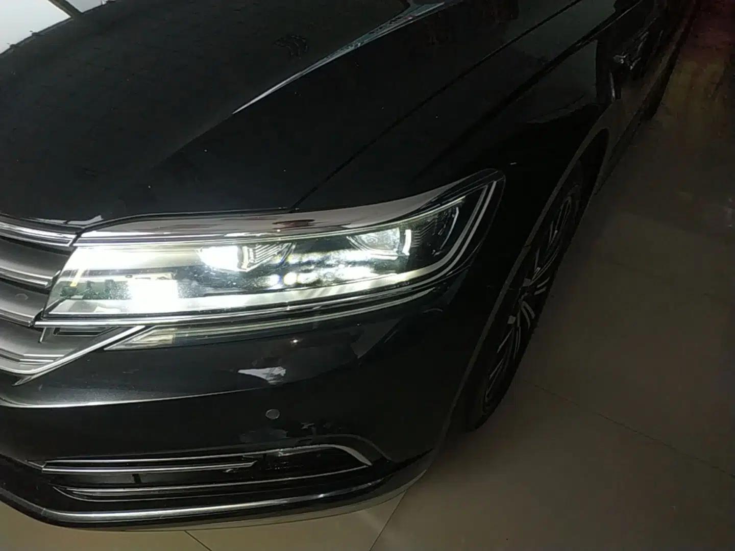 Volkswagen Phideon 2018 Revised Version 380TSI Two-Wheel Drive Business Edition — миниатюра 8