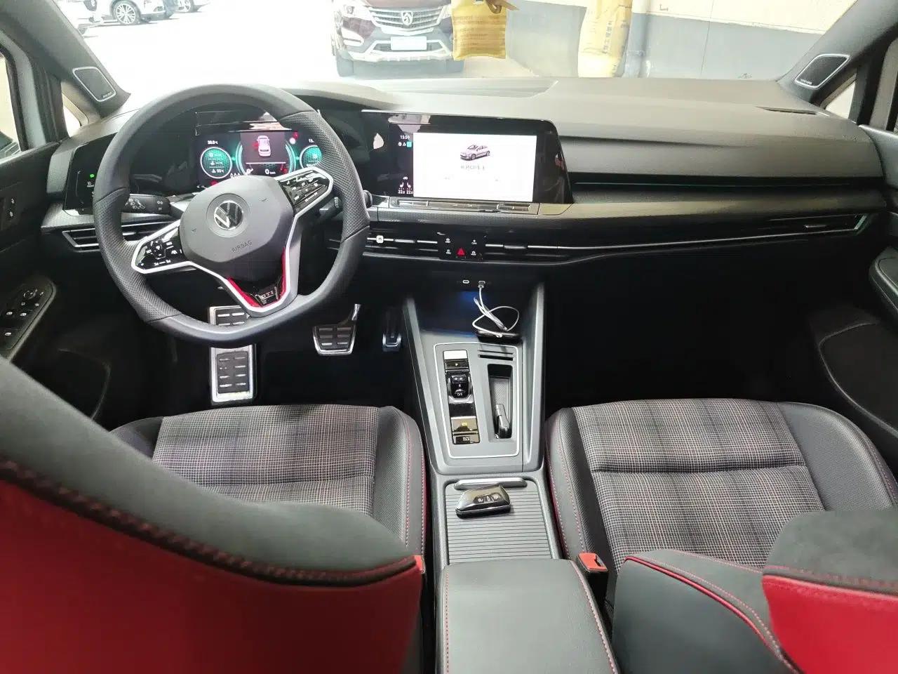 Volkswagen Golf GTI 2021 380TSI DSG GTI — миниатюра 9