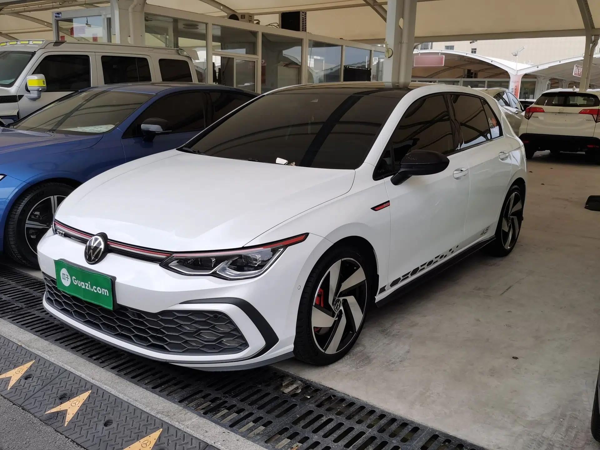 Volkswagen Golf GTI 2021 380TSI DSG GTI — миниатюра 1