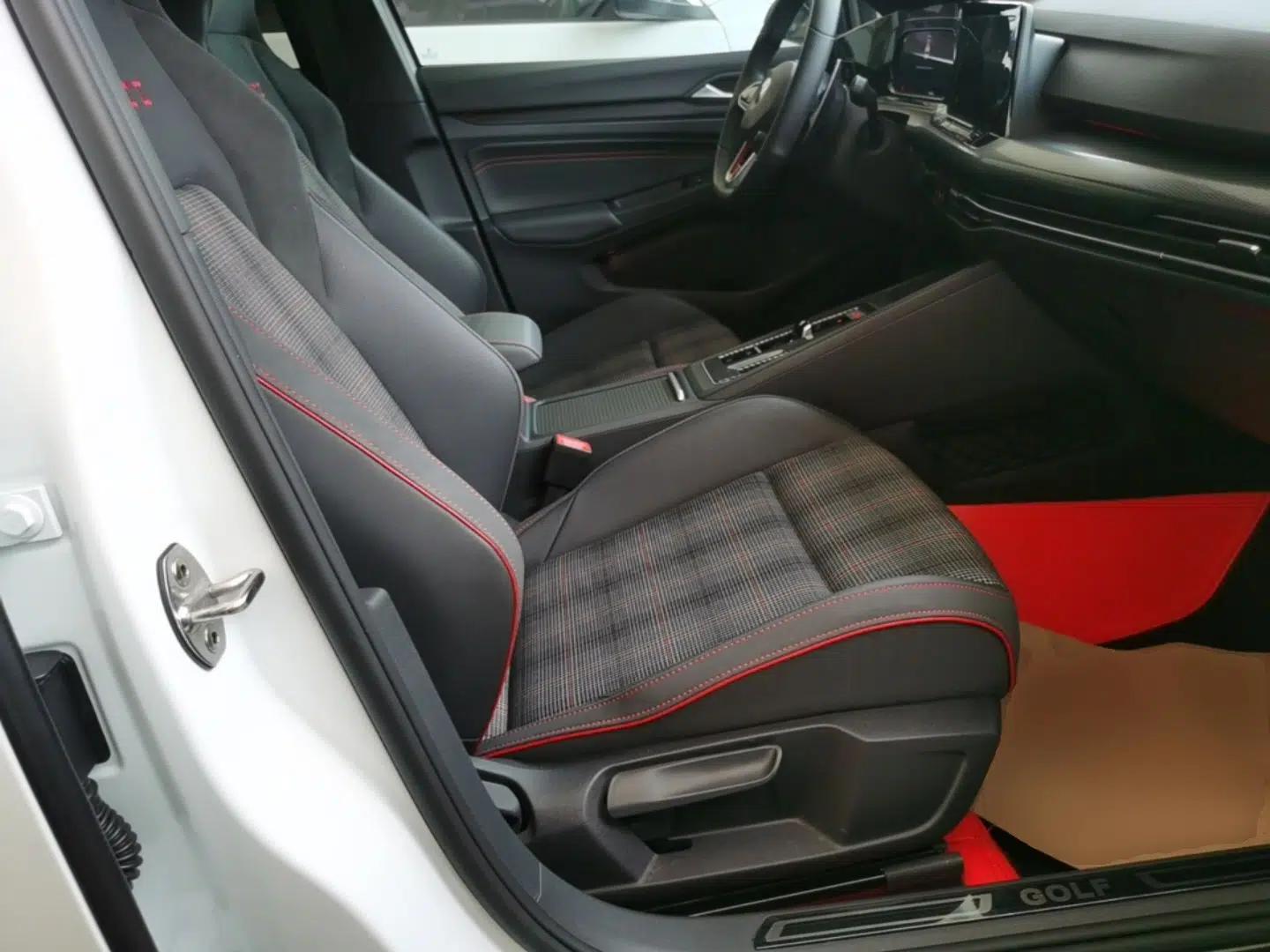 Volkswagen Golf GTI 2021 380TSI DSG GTI — миниатюра 19