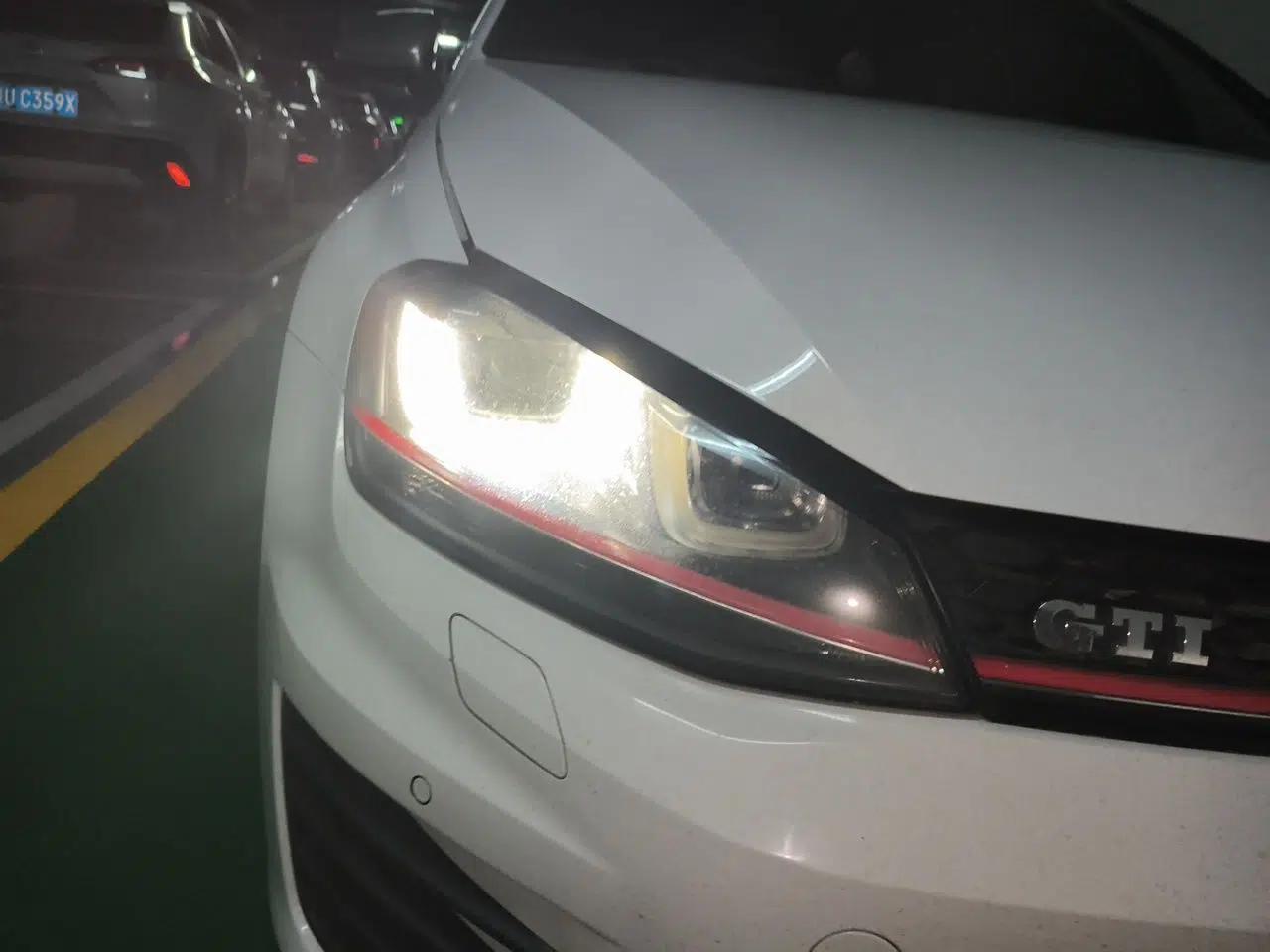 Volkswagen Golf GTI 2016 2.0 TSI GTI — миниатюра 7