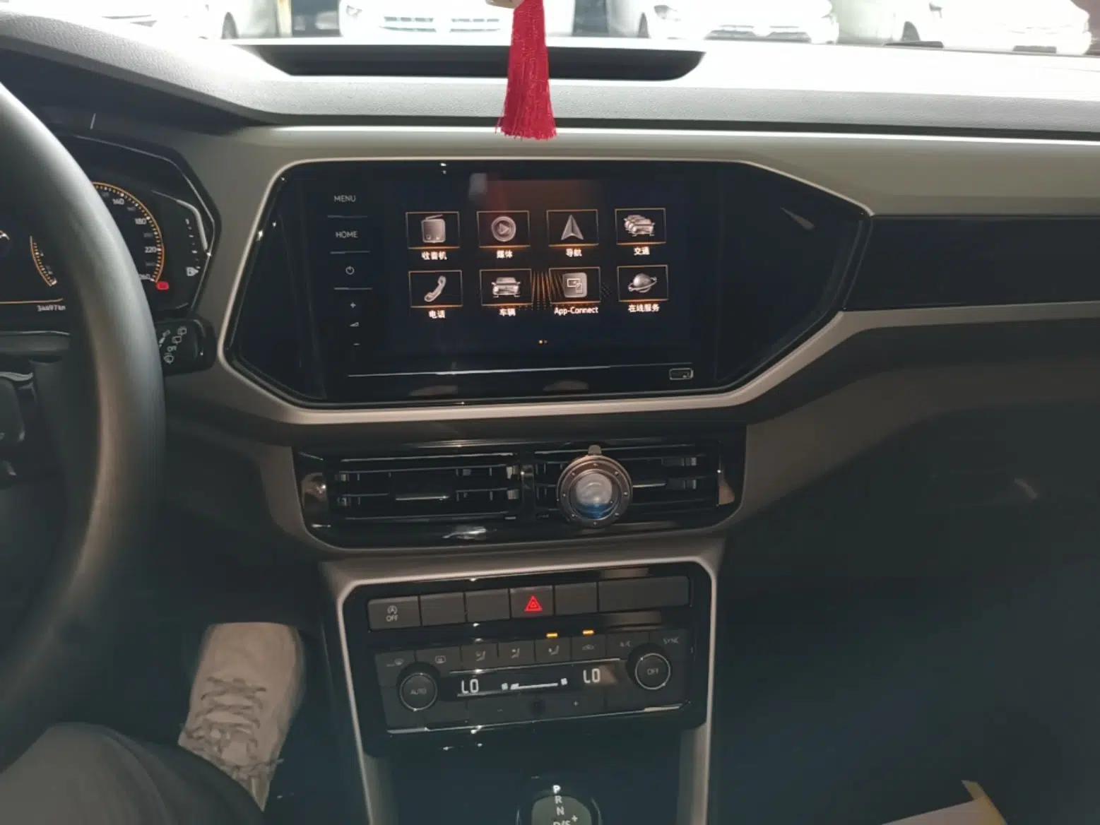 Volkswagen T-Cross 2020 280TSI DSG Luxury Edition — миниатюра 15