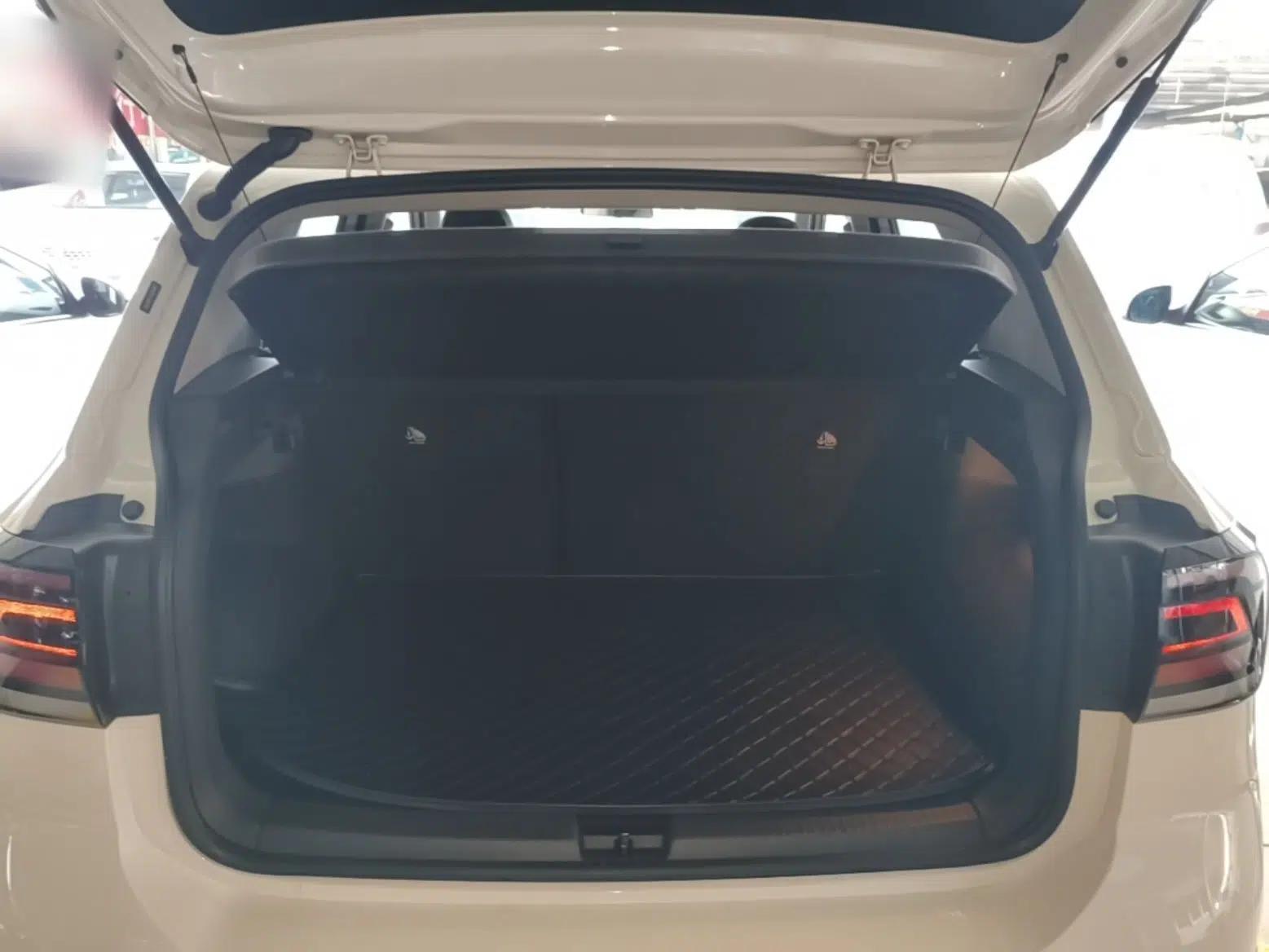 Volkswagen T-Cross 2020 280TSI DSG Luxury Edition — миниатюра 22