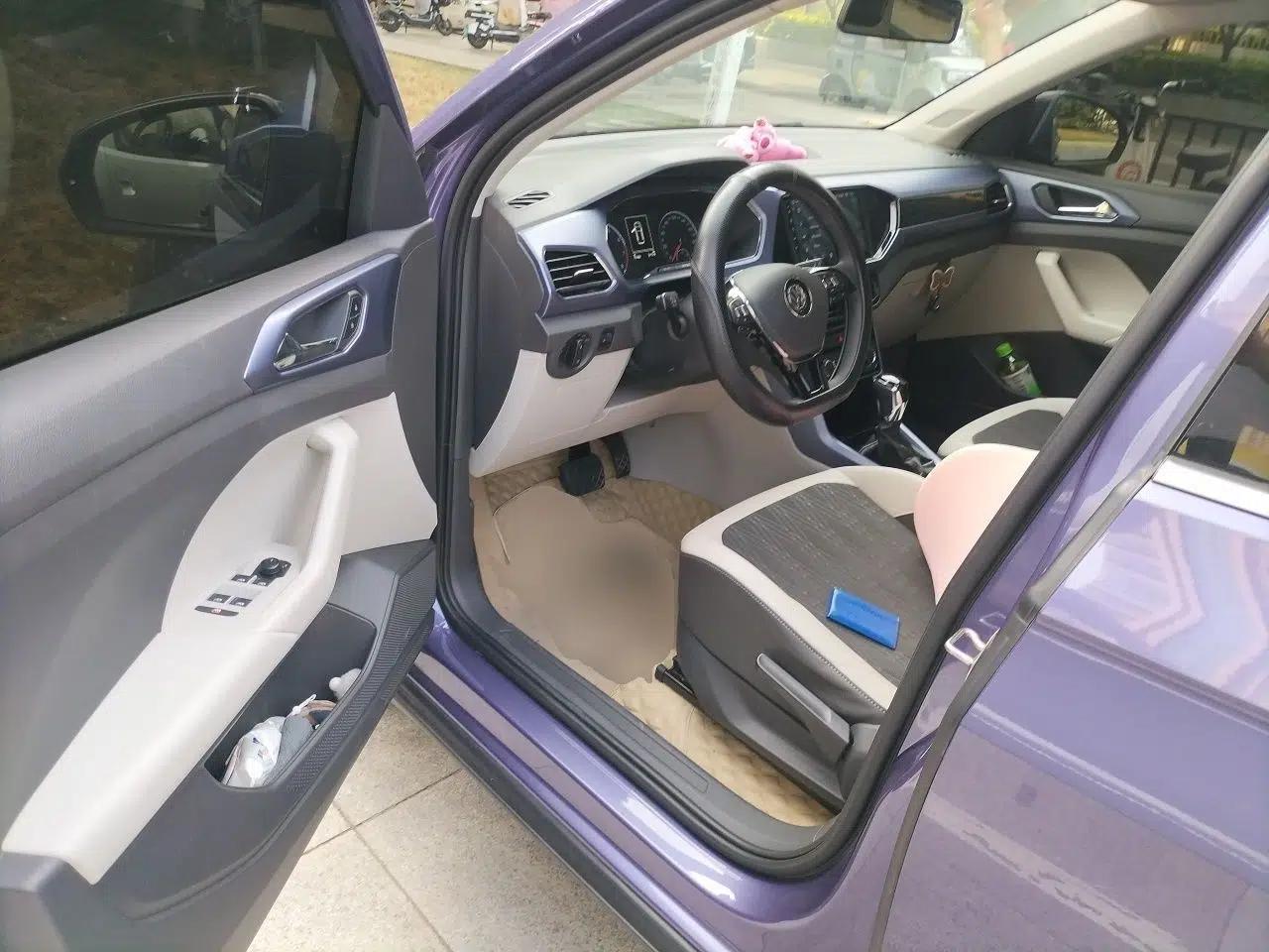 Volkswagen T-Cross 2019 1.5L Automatic Comfort Edition — миниатюра 16