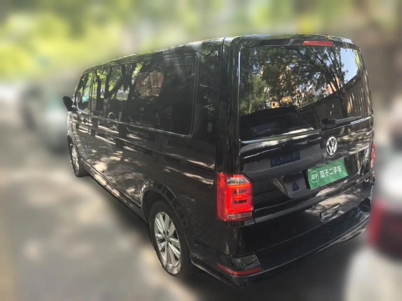 Volkswagen Caravelle 2017 2.0 TSI 4x4 Luxury Edition 7-Seater — миниатюра 4