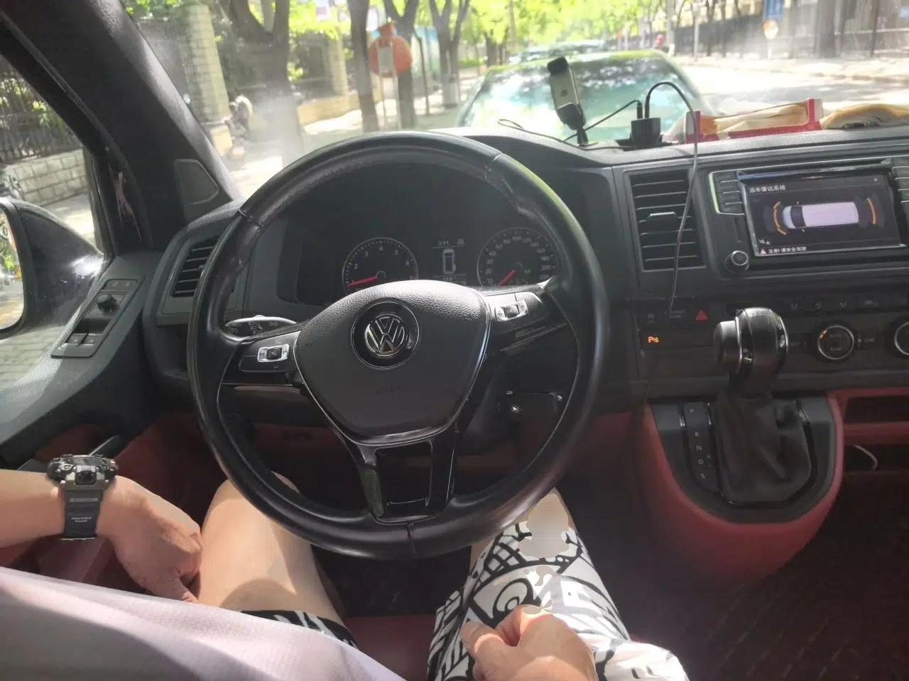 Volkswagen Caravelle 2017 2.0 TSI 4x4 Luxury Edition 7-Seater — миниатюра 10