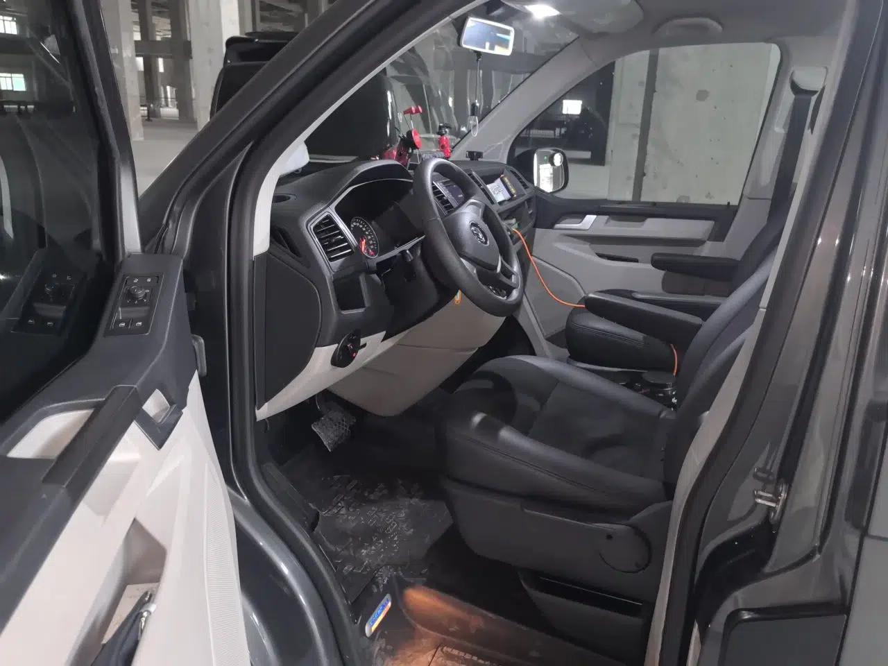 Volkswagen Caravelle 2016 2.0 TSI 4x4 Comfort Edition 9 Seats — миниатюра 16