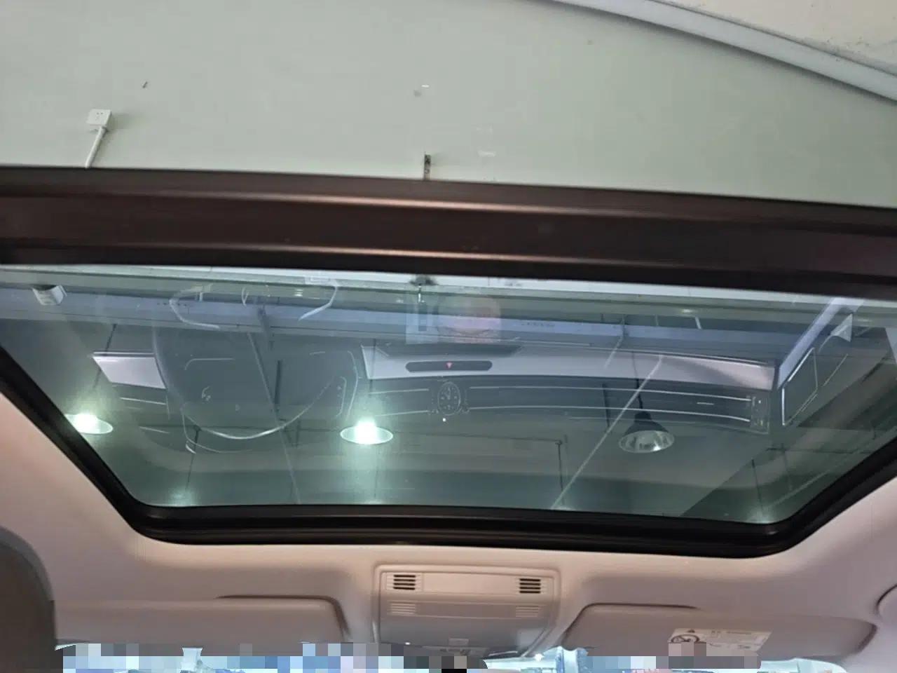 Volkswagen Magotan GTE Plug-in Hybrid 2022 GTE Luxury Model — миниатюра 21