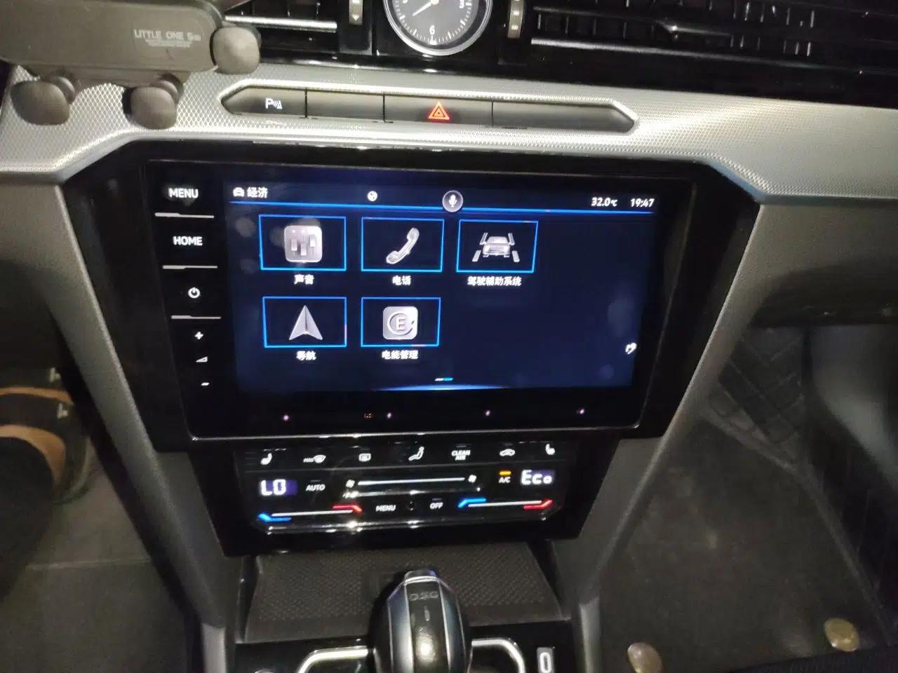 Volkswagen Magotan GTE Plug-in Hybrid 2022 GTE Luxury Model — миниатюра 13