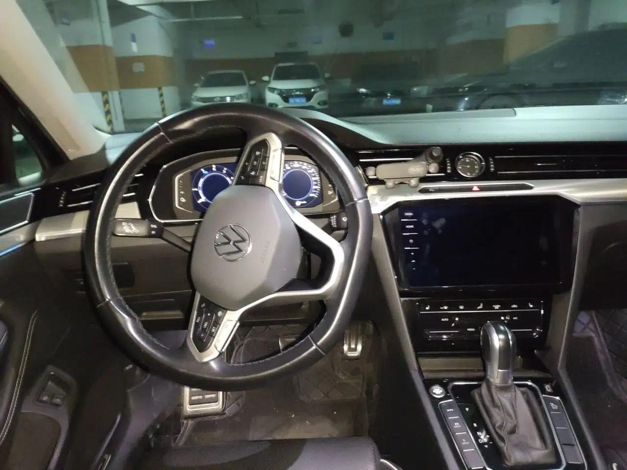 Volkswagen Magotan GTE Plug-in Hybrid 2022 GTE Luxury Model — миниатюра 10