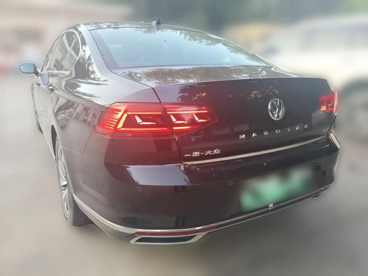Volkswagen Magotan GTE Plug-in Hybrid 2020 GTE Luxury Model — миниатюра 4