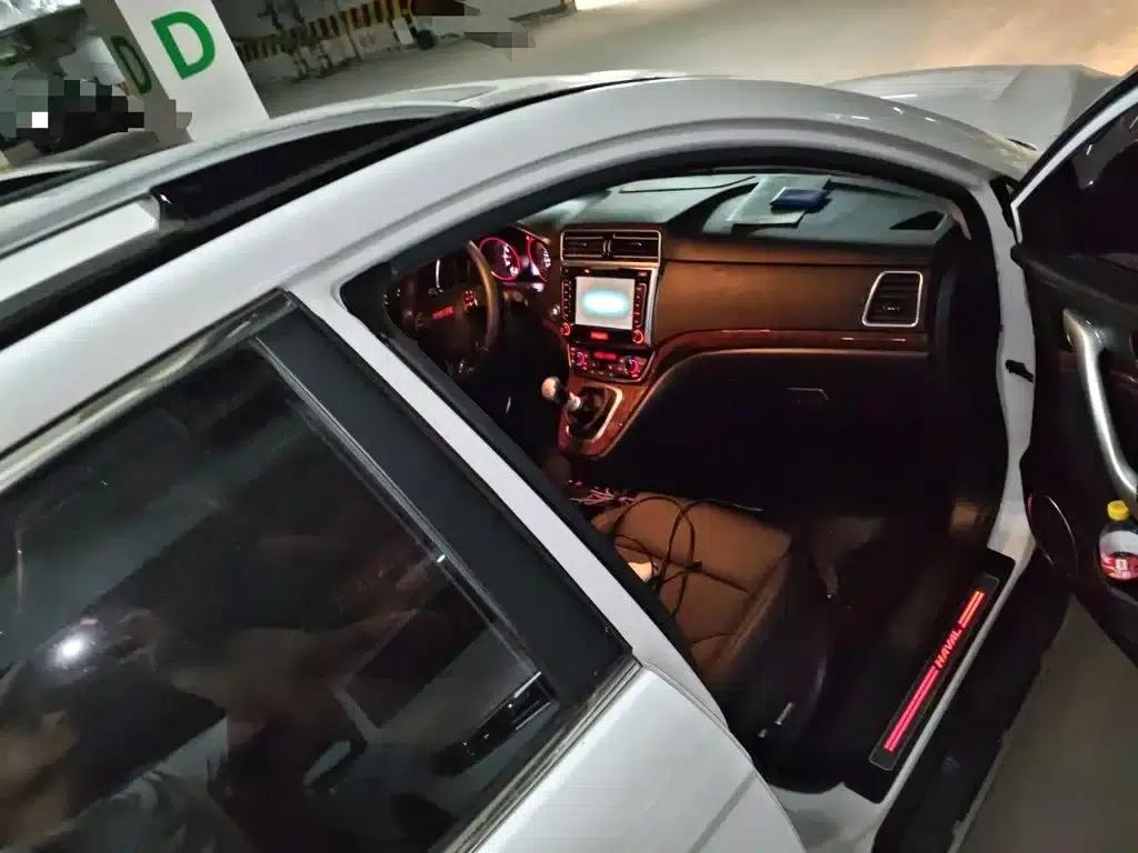 Haval H6 2015 Facelift Sport Edition 1.5T Manual 4WD Elite — миниатюра 21