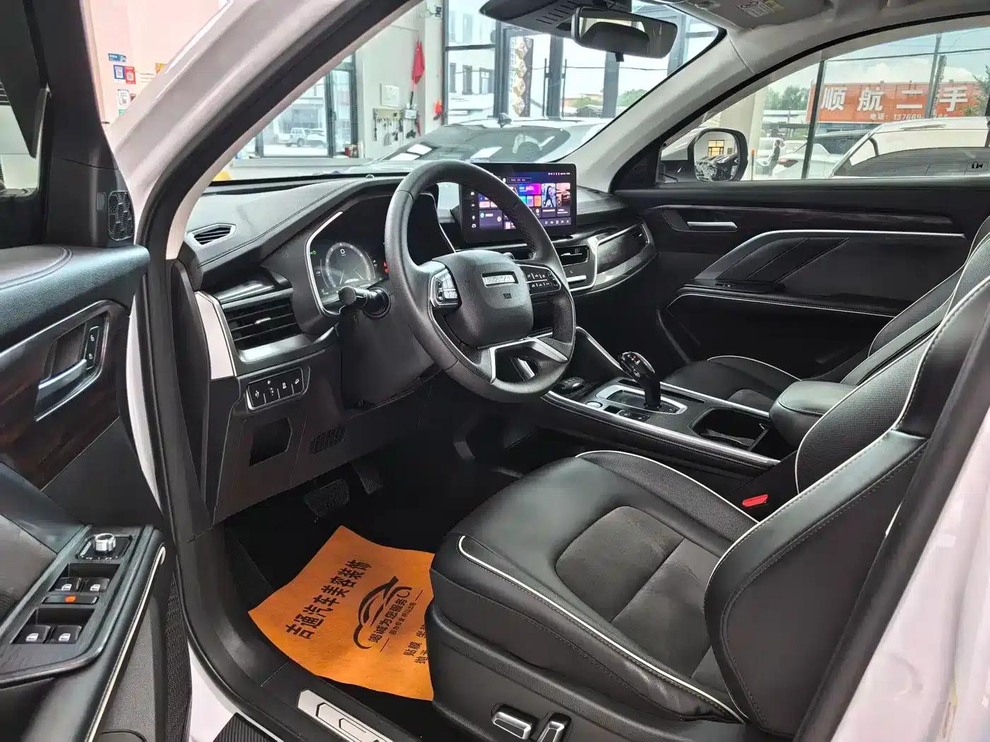 Haval H6 2023 National Trend Edition 1.5T Automatic Champion Edition — миниатюра 10
