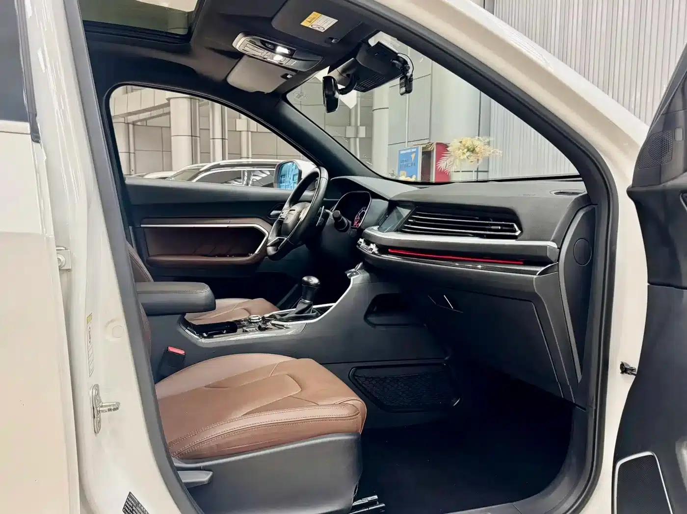 Haval H6 2017 Red Label 1.5T Automatic 2WD Premium Edition — миниатюра 22