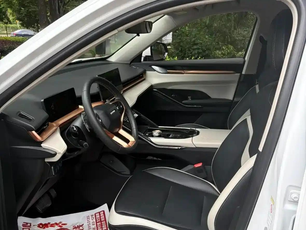 Haval H6 2021 Model, Third Generation 1.5T Automatic Two-Wheel Drive Plus — миниатюра 4