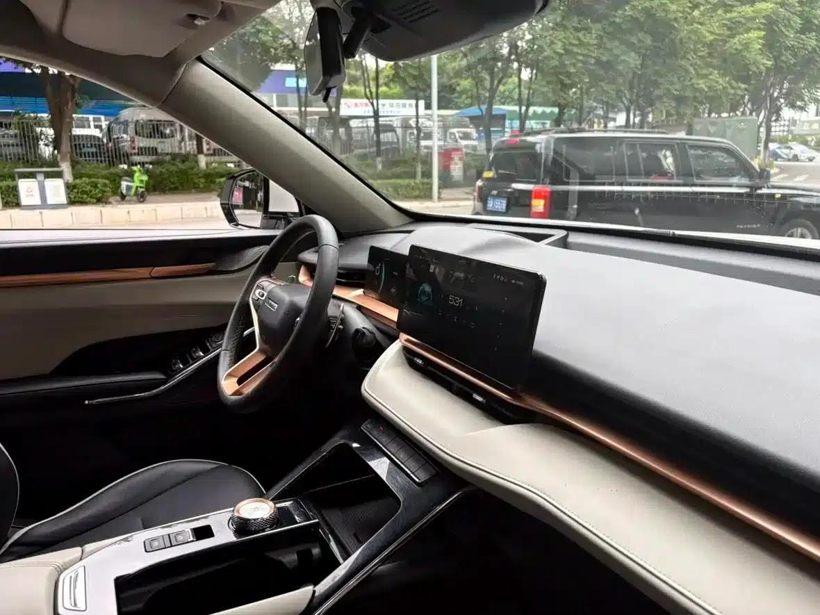 Haval H6 2021 Model, Third Generation 1.5T Automatic Two-Wheel Drive Plus — миниатюра 7