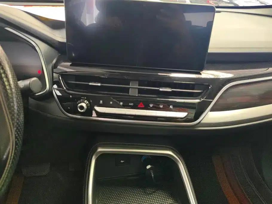 Haval H6 2021 National Trend Edition 1.5T Automatic Champion Edition — миниатюра 13