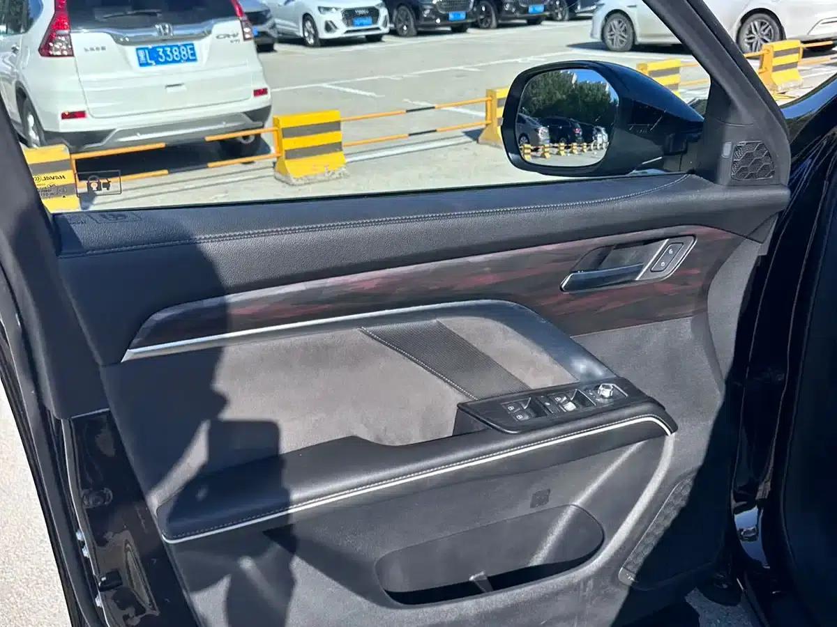 Haval H6 2023 National Trend Edition 1.5T Automatic Urban Edition — миниатюра 25