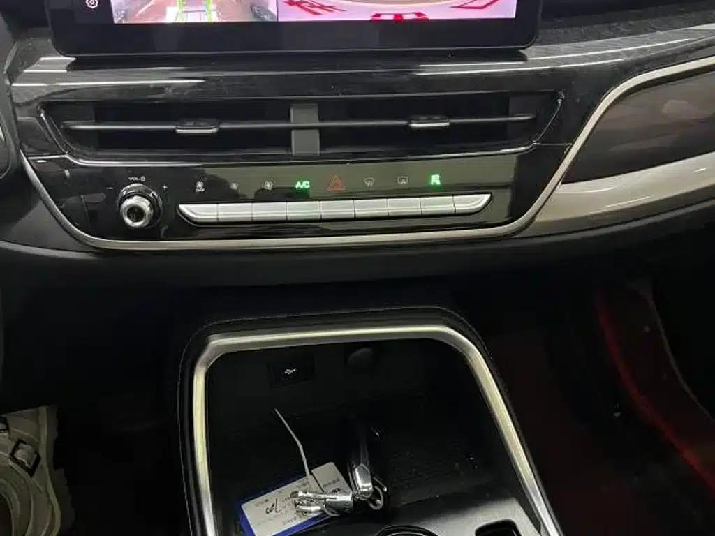 Haval H6 2023 National Trend Edition 1.5T Automatic Champion Edition — миниатюра 12