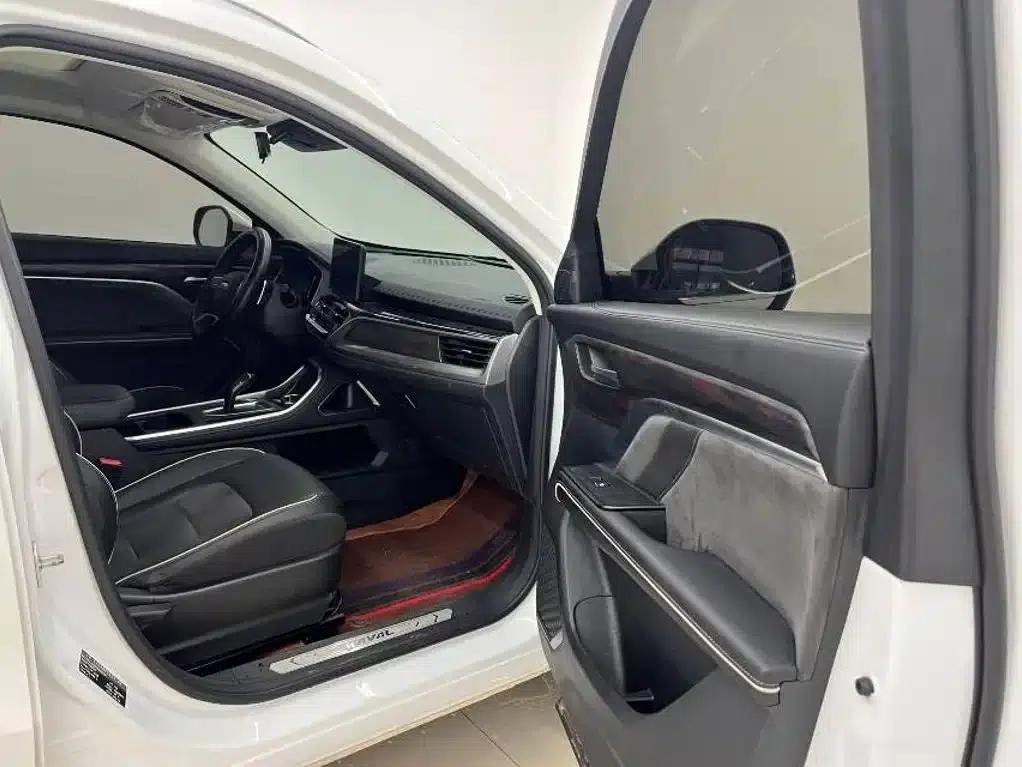 Haval H6 2023 National Trend Edition 1.5T Automatic Champion Edition — миниатюра 10
