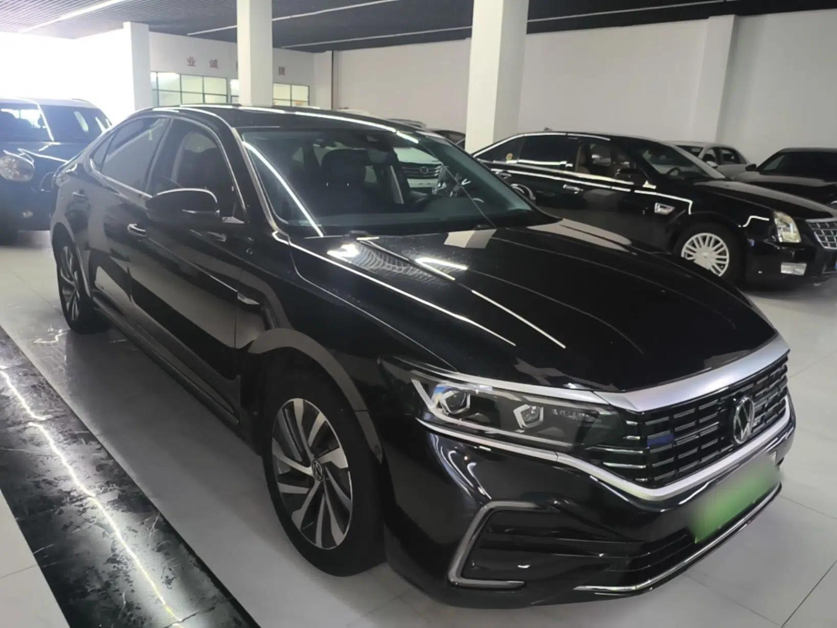 Volkswagen Passat New Energy 2023 430 PHEV Hybrid Luxury Edition — миниатюра 12