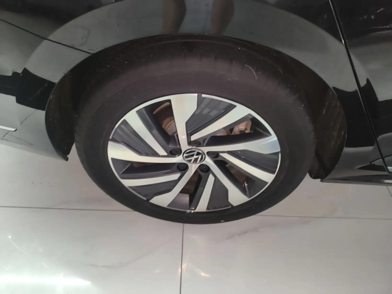 Volkswagen Passat New Energy 2023 430 PHEV Hybrid Luxury Edition — миниатюра 16