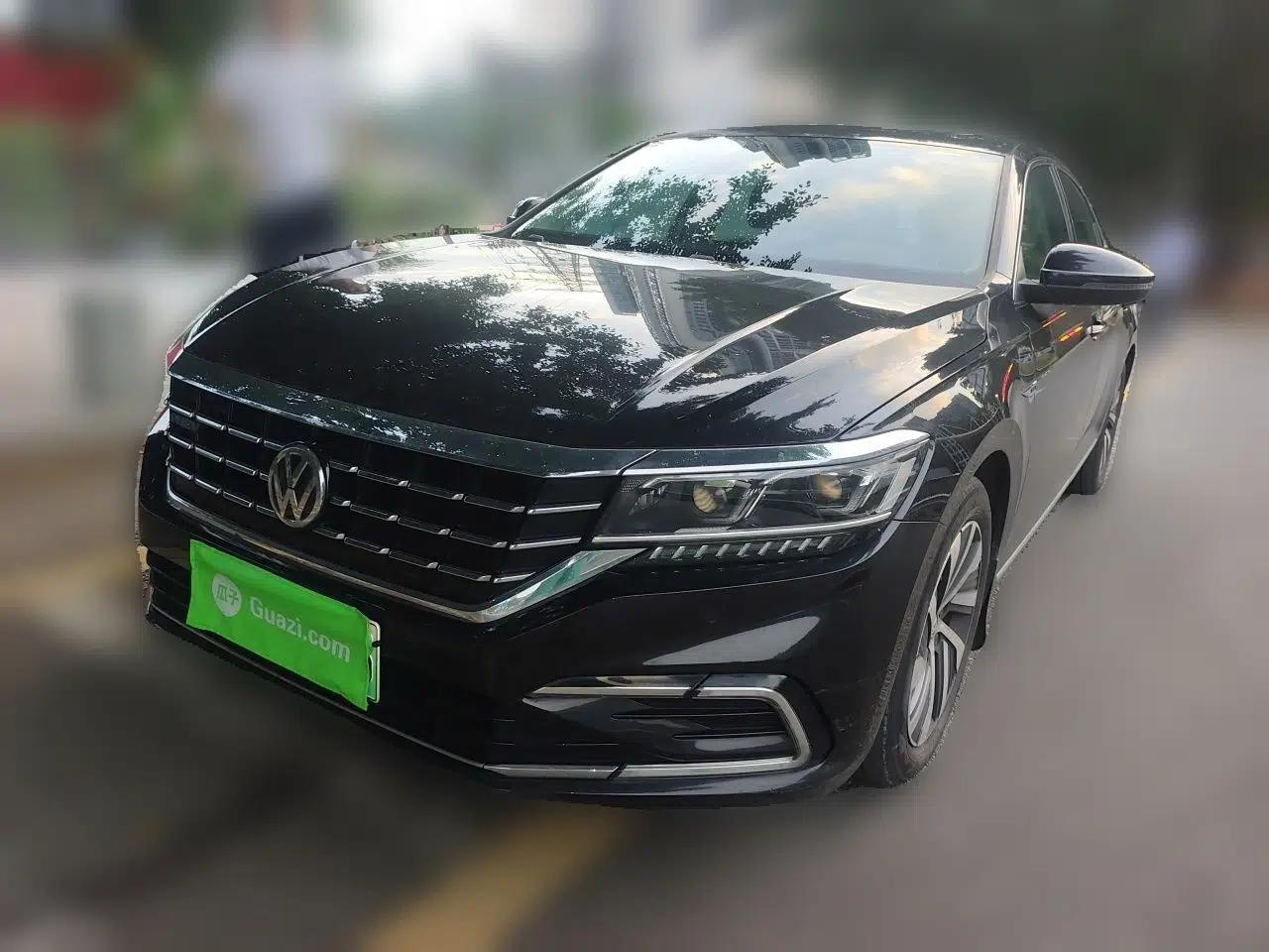 Volkswagen Passat New Energy 2019 430 PHEV Hybrid Luxury Edition — миниатюра 1
