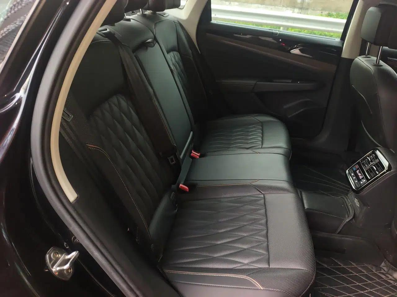 Volkswagen Passat New Energy 2019 430 PHEV Hybrid Luxury Edition — миниатюра 17