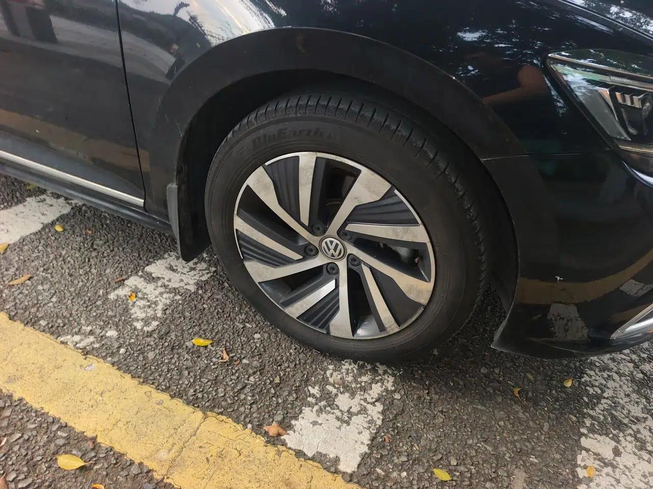 Volkswagen Passat New Energy 2019 430 PHEV Hybrid Luxury Edition — миниатюра 8