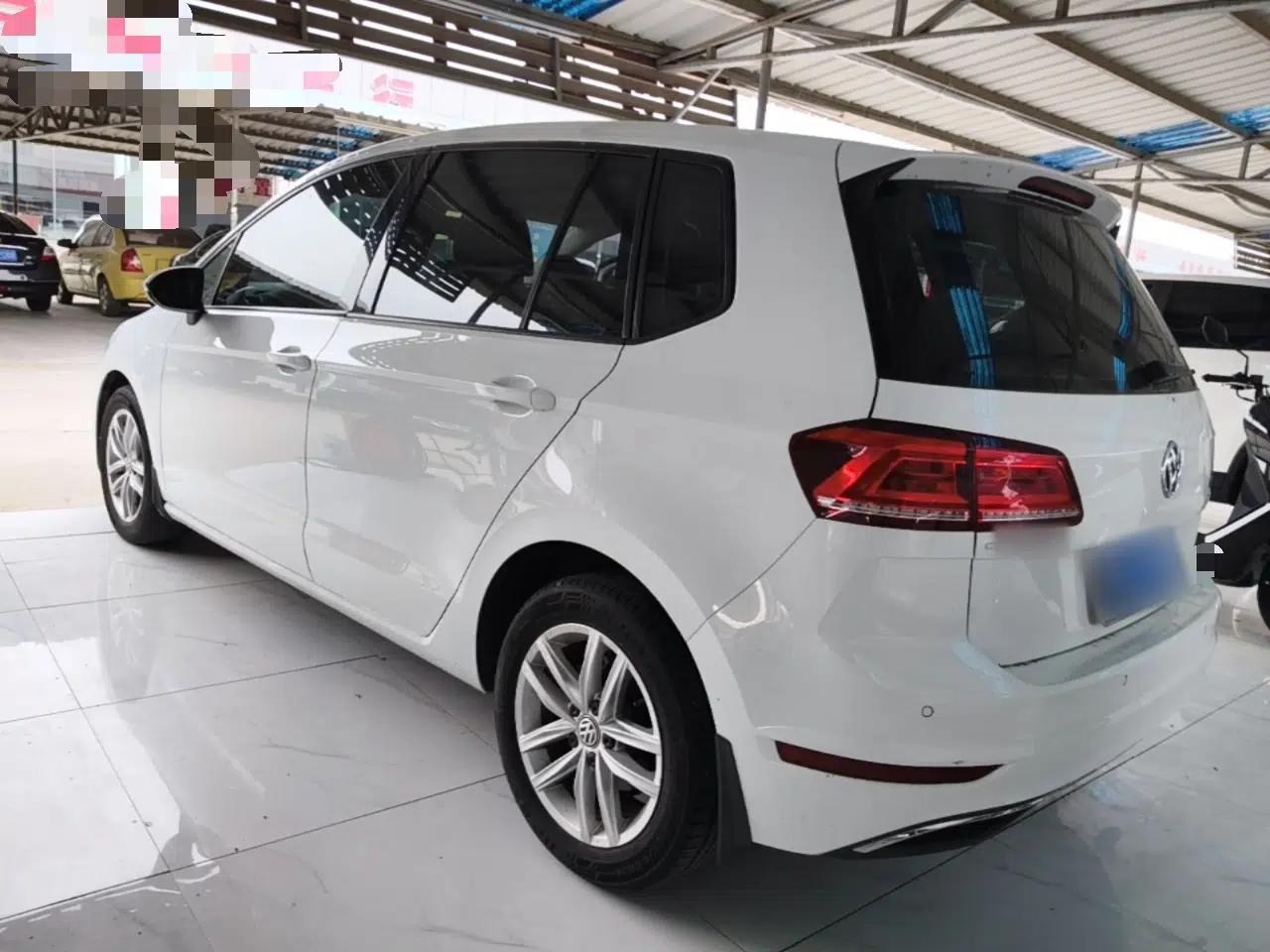 Volkswagen Golf Sportsvan 2019 200TSI Automatic C-HR Pure Version China VI Standard — миниатюра 4