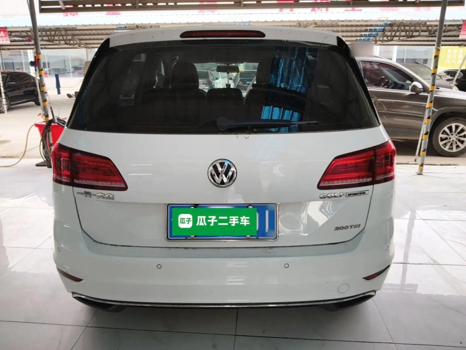 Volkswagen Golf Sportsvan 2019 200TSI Automatic C-HR Pure Version China VI Standard — миниатюра 5