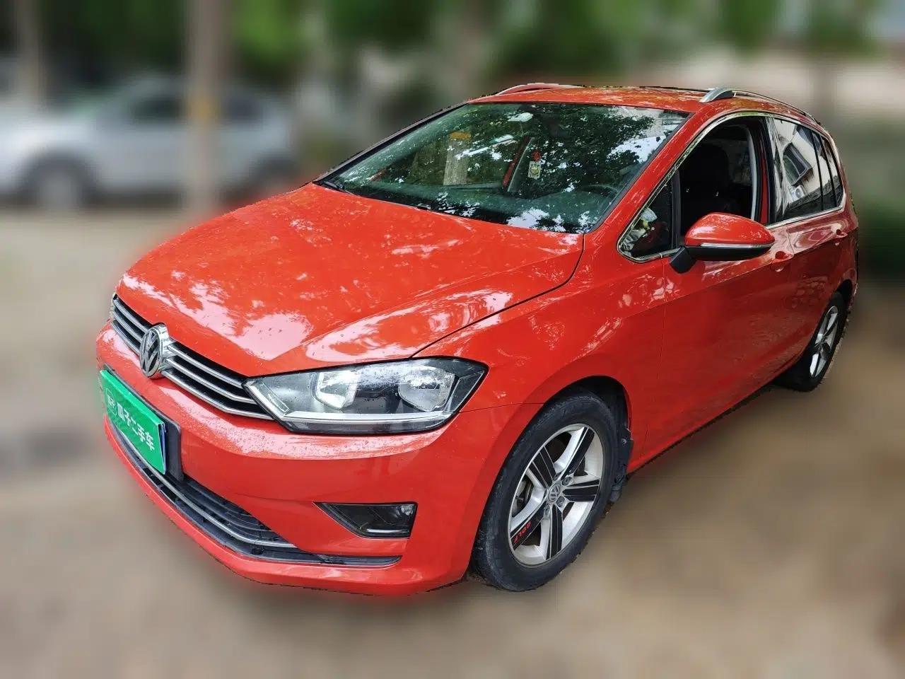 Volkswagen Golf Sportsvan 2016 1.6L Automatic Comfort Model — миниатюра 1
