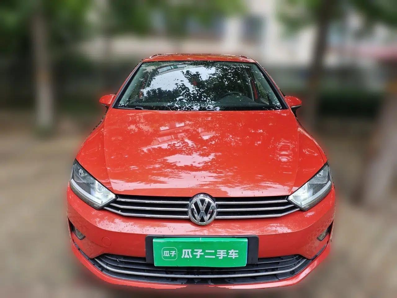 Volkswagen Golf Sportsvan 2016 1.6L Automatic Comfort Model — миниатюра 2