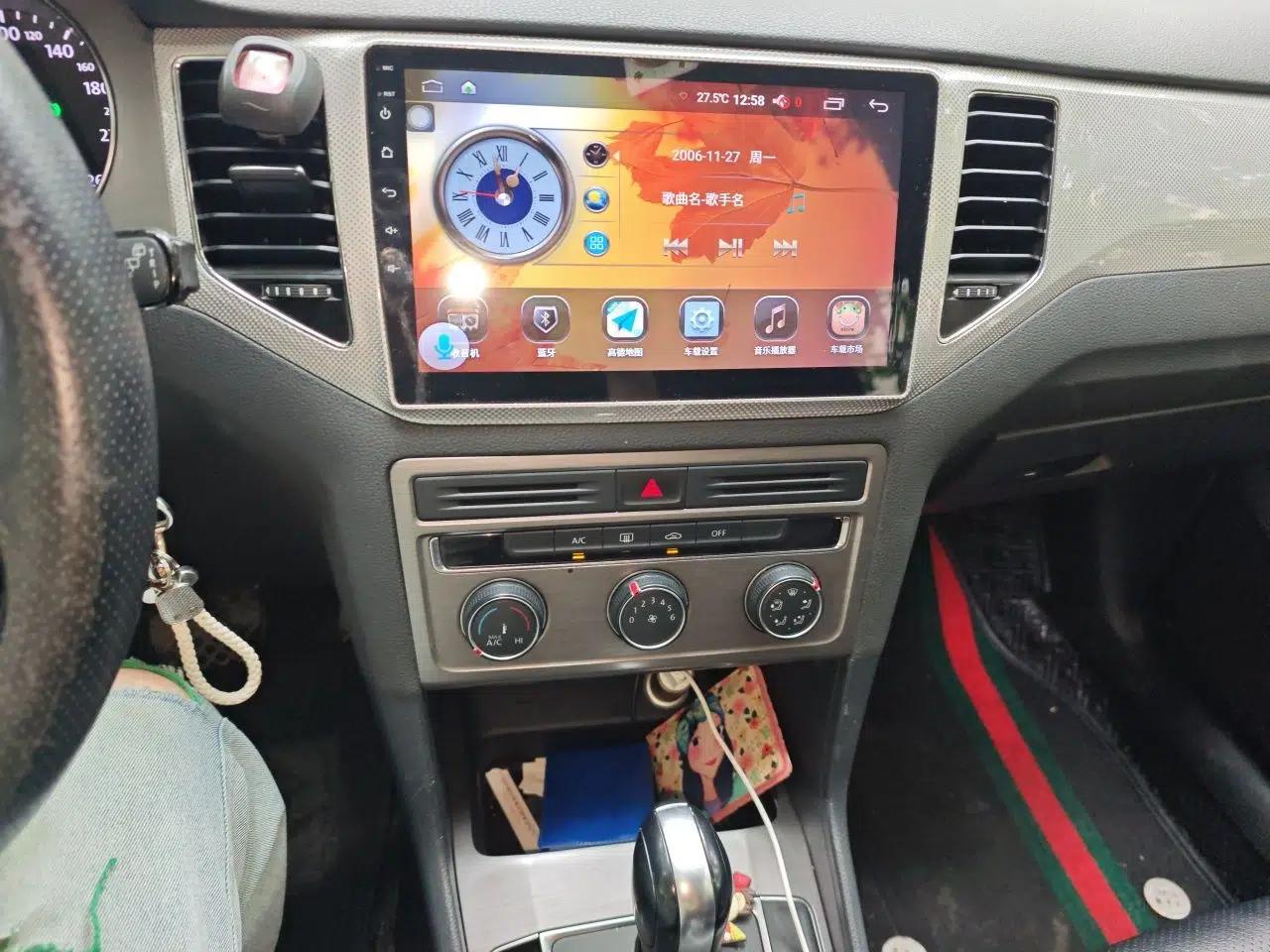 Volkswagen Golf Sportsvan 2016 1.6L Automatic Comfort Model — миниатюра 13