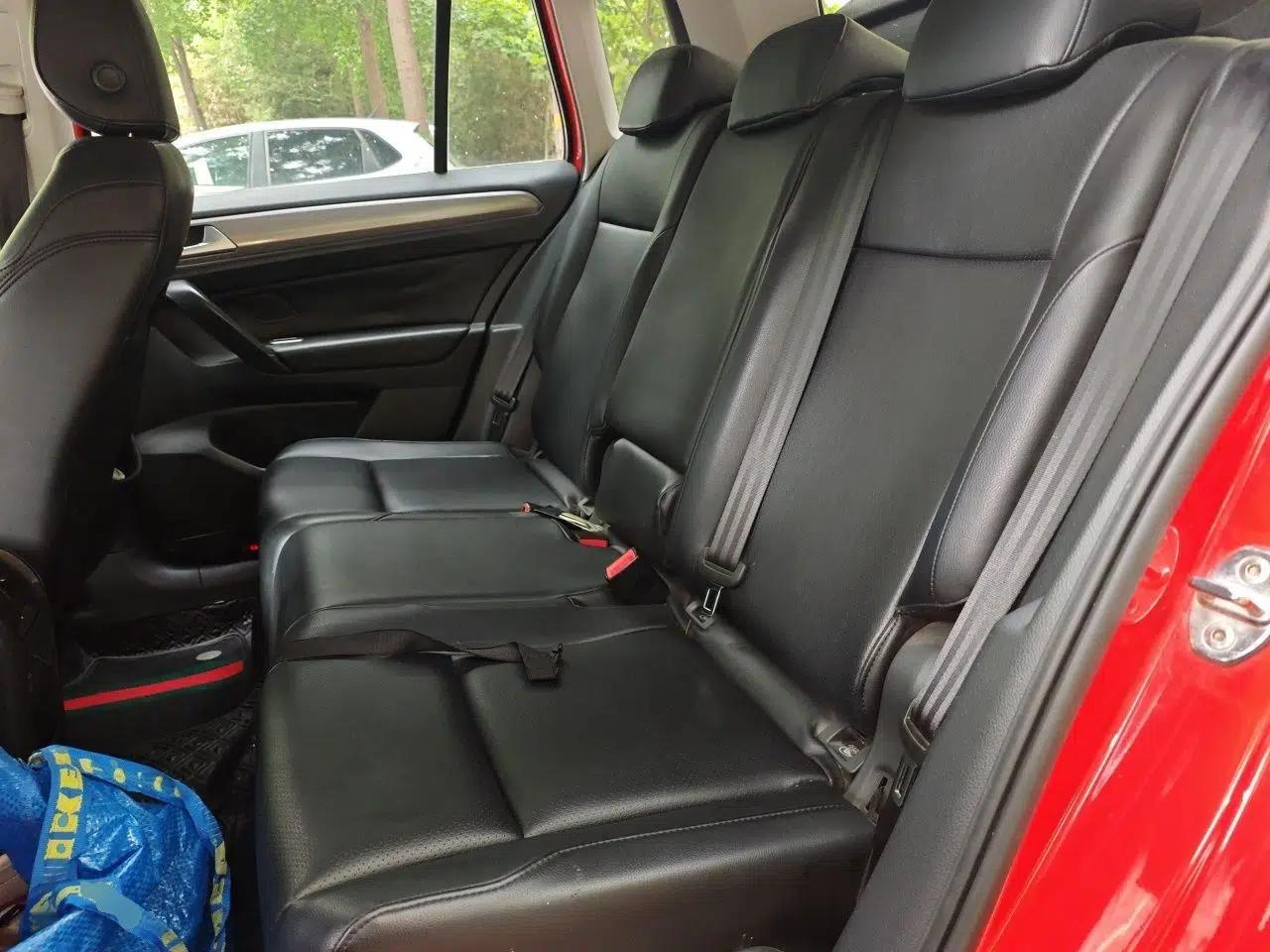 Volkswagen Golf Sportsvan 2016 1.6L Automatic Comfort Model — миниатюра 17