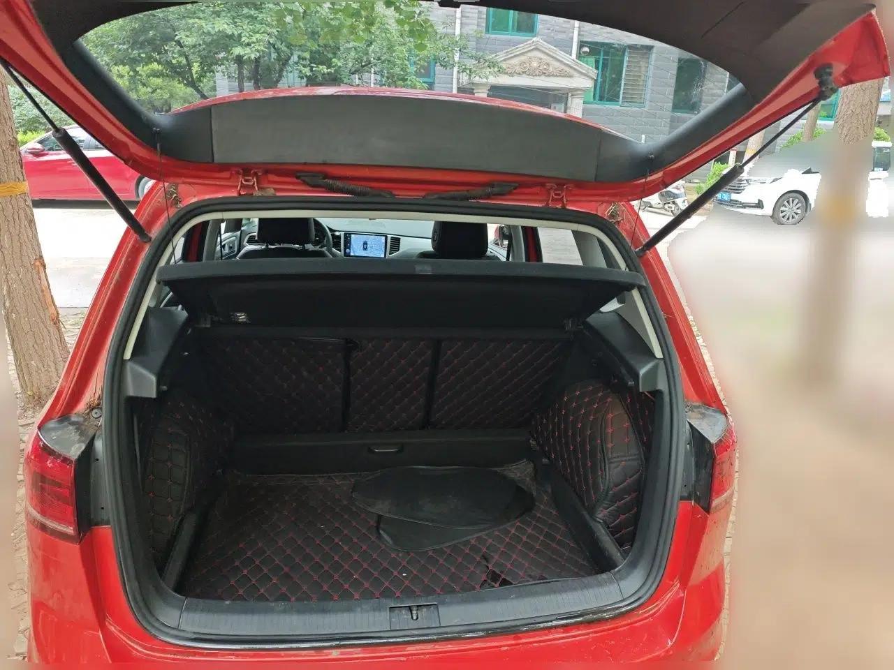 Volkswagen Golf Sportsvan 2016 1.6L Automatic Comfort Model — миниатюра 19