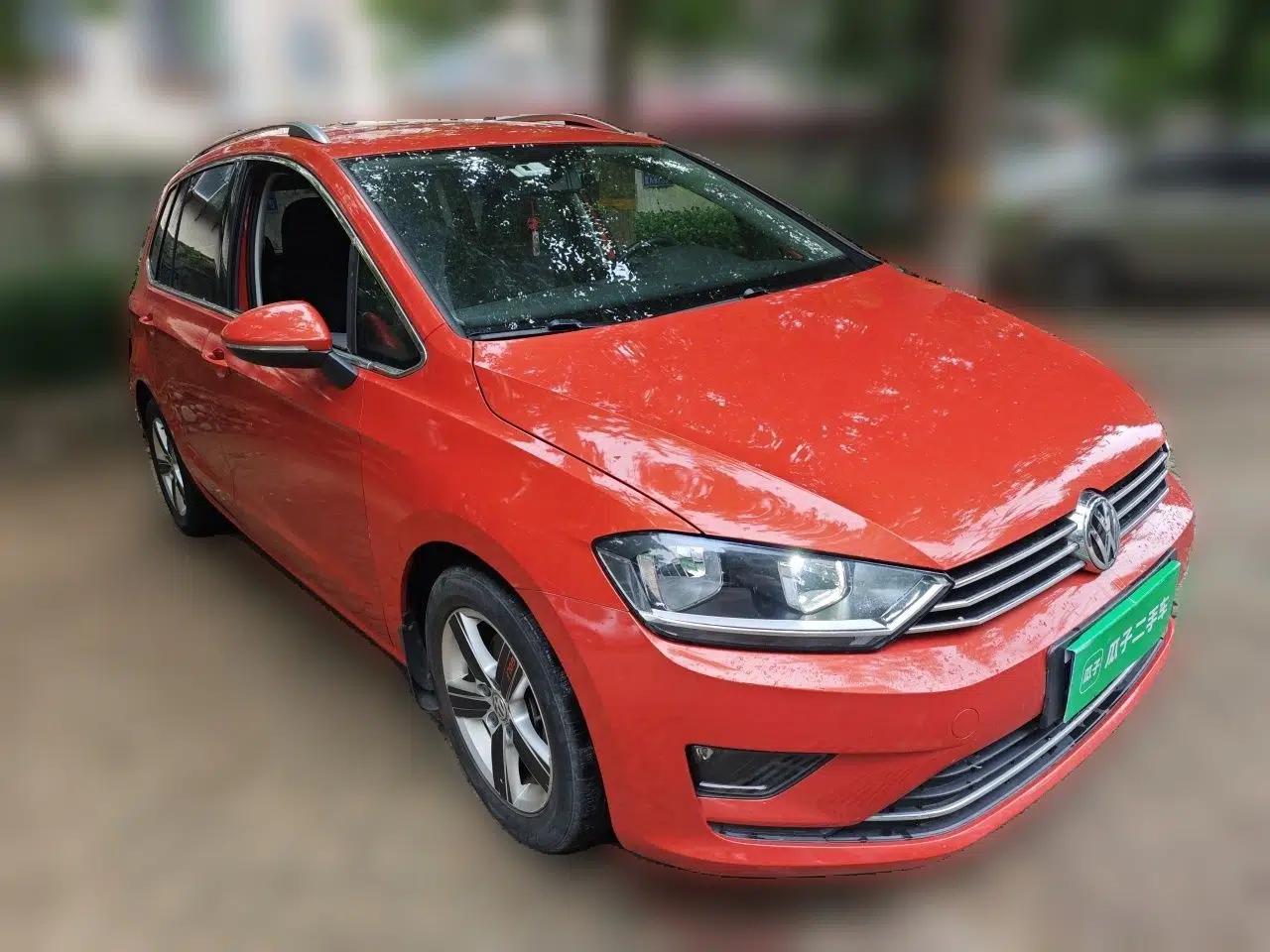 Volkswagen Golf Sportsvan 2016 1.6L Automatic Comfort Model — миниатюра 3