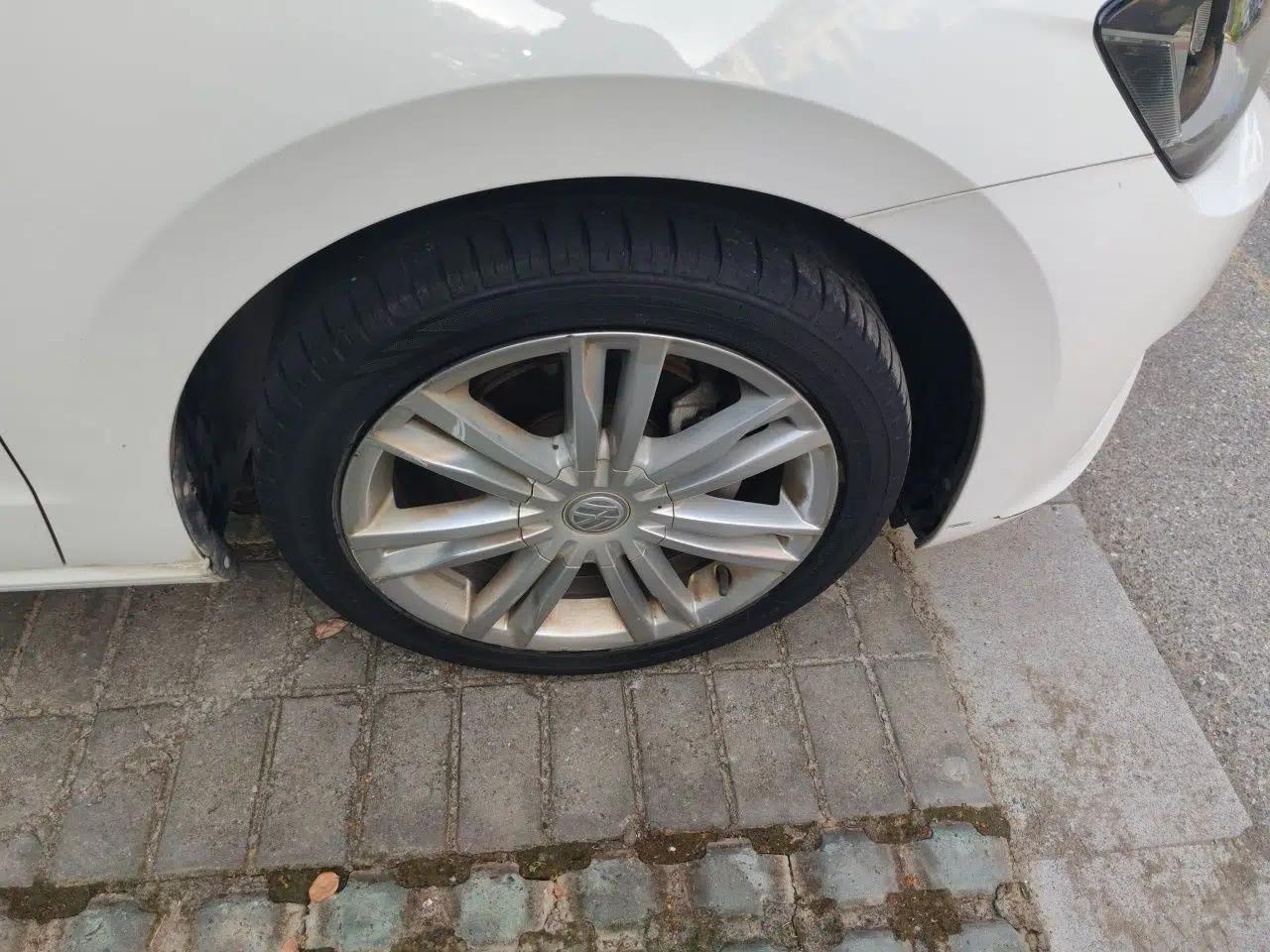 Volkswagen Golf Sportsvan 2018 230TSI Automatic Luxury Model — миниатюра 8