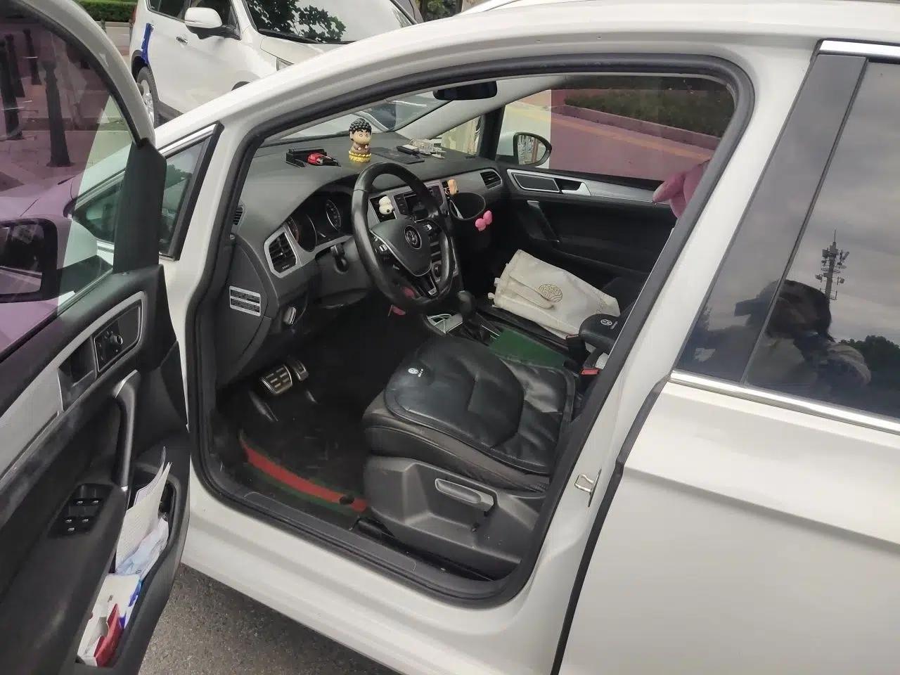 Volkswagen Golf Sportsvan 2016 230TSI Automatic Trend Edition — миниатюра 16