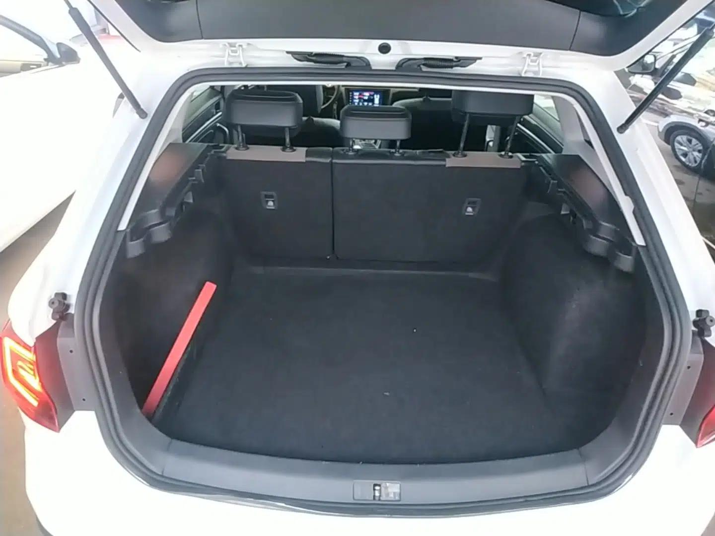 Volkswagen C-TREK 2018 1.5L Automatic Comfort Model — миниатюра 22