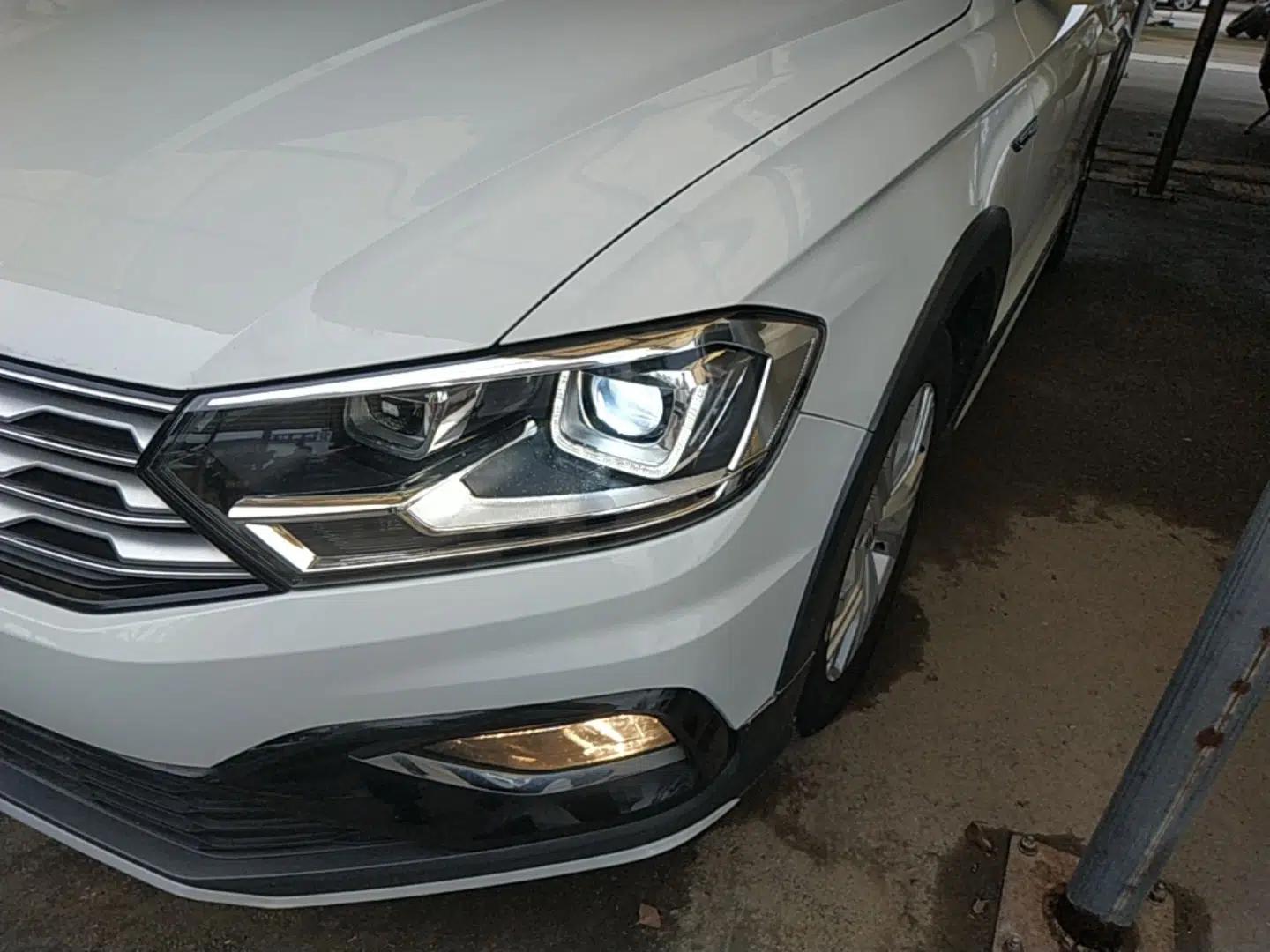 Volkswagen C-TREK 2018 1.5L Automatic Comfort Model — миниатюра 8
