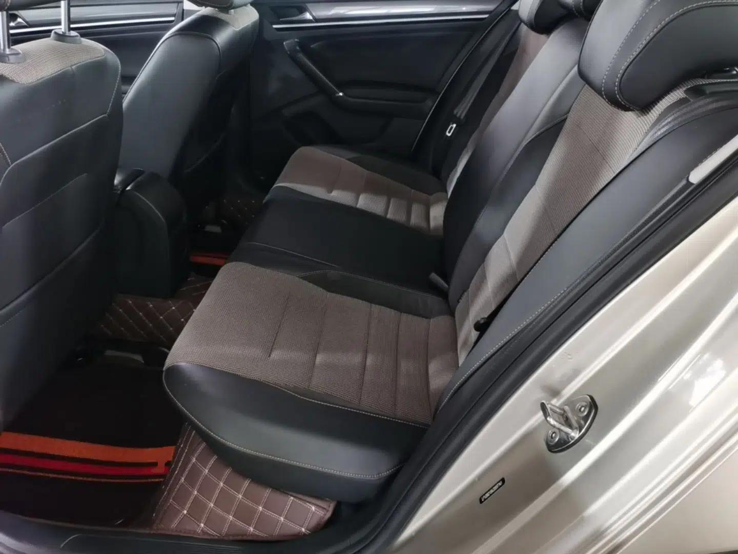 Volkswagen C-TREK 2018 230TSI DSG Comfort Model — миниатюра 20