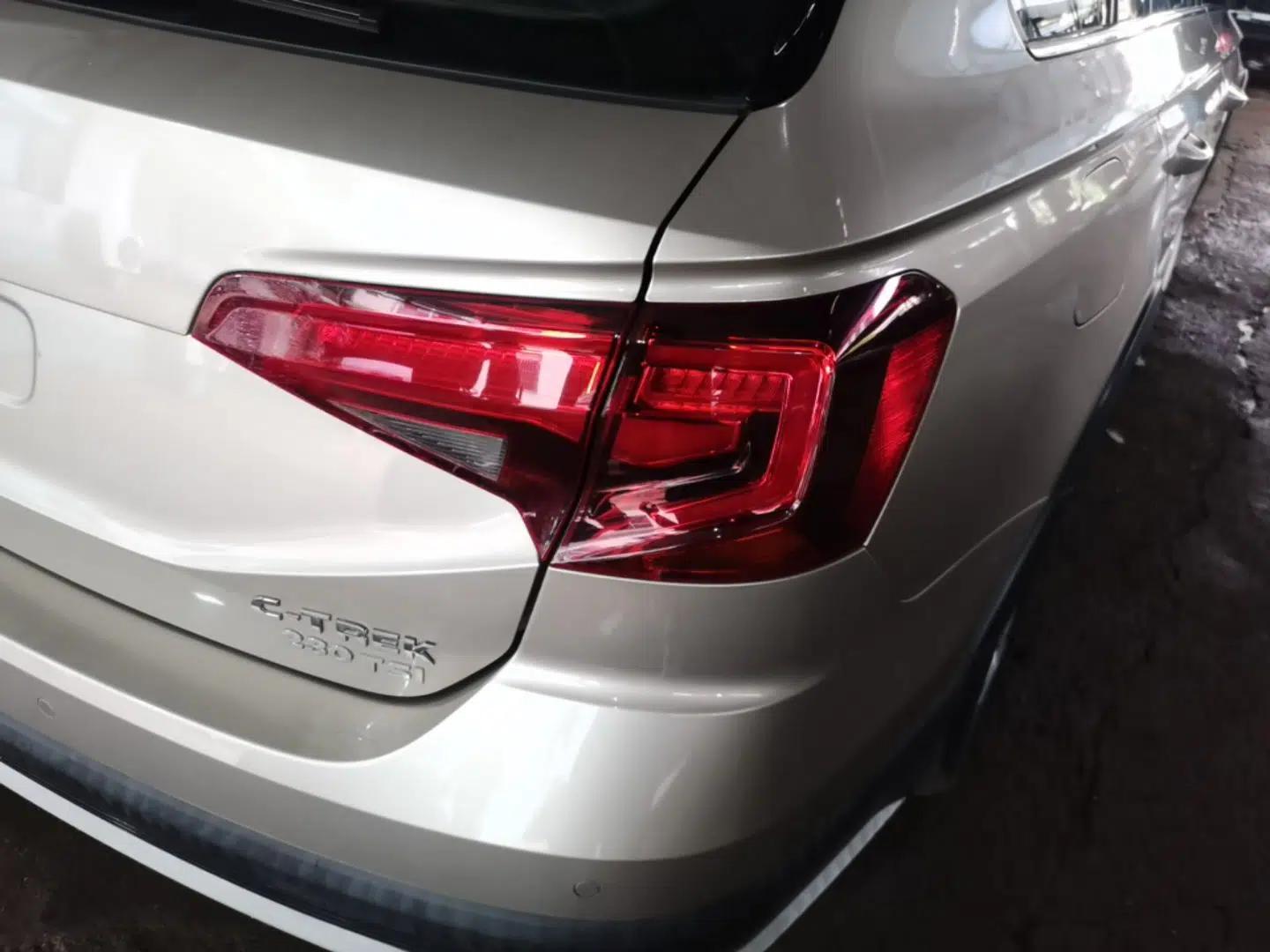 Volkswagen C-TREK 2018 230TSI DSG Comfort Model — миниатюра 9