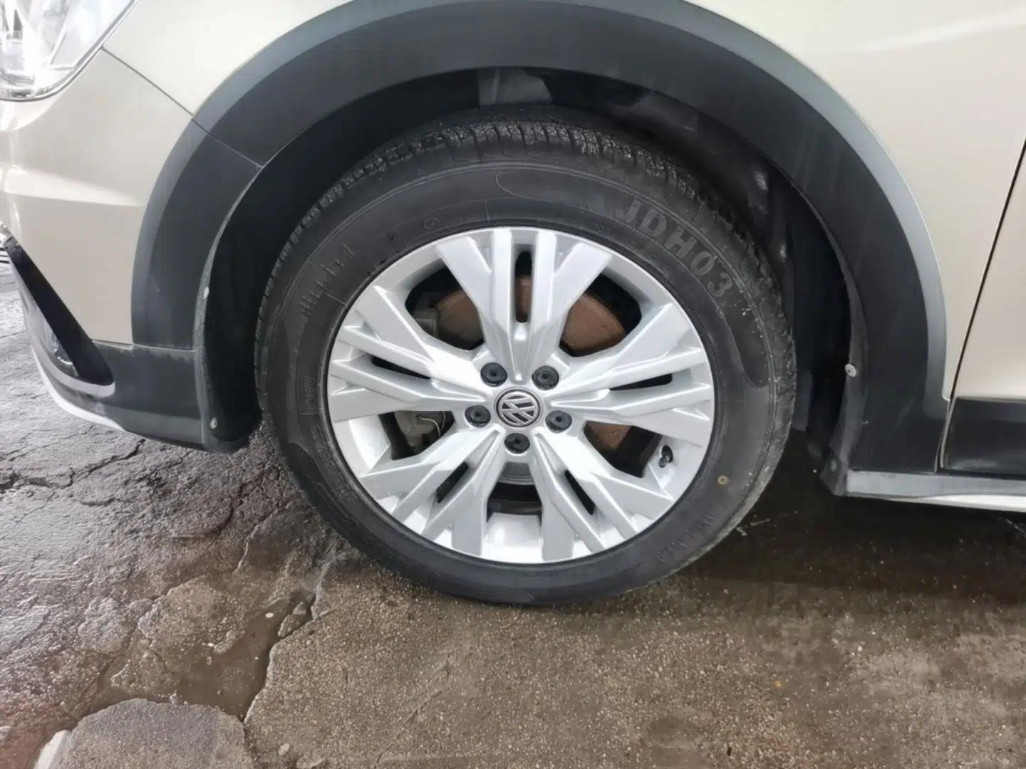 Volkswagen C-TREK 2018 230TSI DSG Comfort Model — миниатюра 10